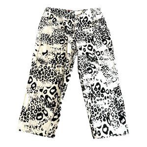Sunny Leigh Pants Womens 8 White Black Animal Print Capri